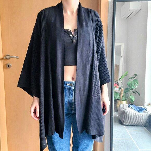 Lululemon Divinity Poncho *Woven Black Cardigan One Size Fits All - Picture 8 of 14